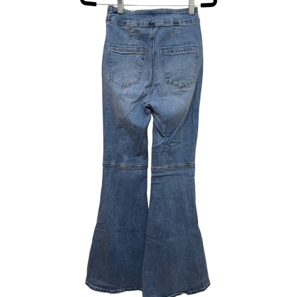 Jealous Tomato Flare Jeans from Von Maur, Size Small - Picture 6 of 13
